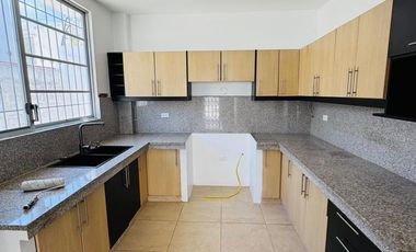 CASA EN ALQUILER EN CONJUNTO PRIVADO