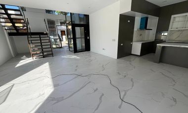 For Rent 7 Bedroom Fully Furnished Hillsborough Alabang Village Muntinlupa House for rent
