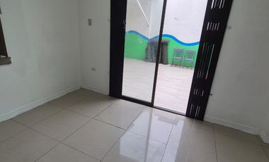 Casa en Alquiler en Samanes, 4 Habitaciones, 4 Baños, Patio,  Garaje,  Norte de Guayaquil.