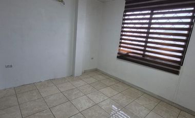 Casa en Alquiler en Samanes, 4 Habitaciones, 4 Baños, Patio,  Garaje,  Norte de Guayaquil.
