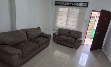 Casa en Alquiler en Samanes, 4 Habitaciones, 4 Baños, Patio,  Garaje,  Norte de Guayaquil.