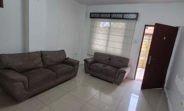 Casa en Alquiler en Samanes, 4 Habitaciones, 4 Baños, Patio,  Garaje,  Norte de Guayaquil.
