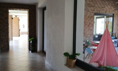 CASA EN RENTA EN RESIDENCIAL en León Gto, ARIA BOSCAJE, escuelas y centros comerciales  cercanos.