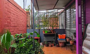 CASA EXCELENTE UBICACIÓN, 3 DORMITORIOS 144 M2