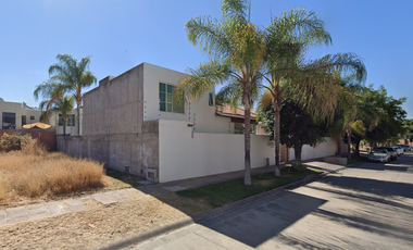 Casa en venta, Condominio Albatros, Villa Real, Aguascalientes, Ags, México. LUN*