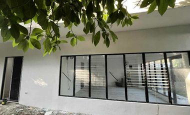 THREE STOREY PARTIALLY FINISHED HOUSE NEAR THE BEACH ID 15032