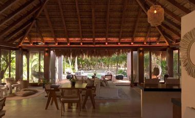 Casa Xiknal en Venta Villa Autosustentable Frente al Mar, Tulum
