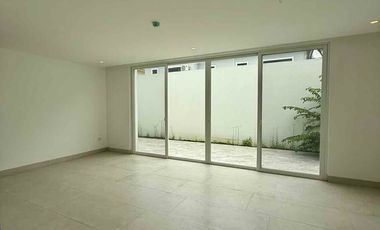 SAMBORONDON KM4, Alquilo departamento Planta Baja 3dormitorios $1950.