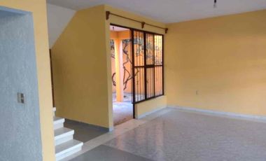 Amplia Casa sola en excelente ubicación