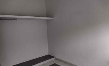 Amplia Casa sola en excelente ubicación