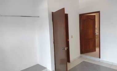 Amplia Casa sola en excelente ubicación