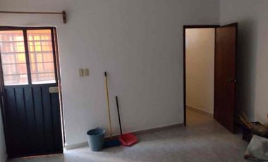 Amplia Casa sola en excelente ubicación