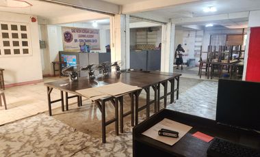 Office Space along main highway - 3rd Flr + Roofdeck - 500 meters from Old Bridge