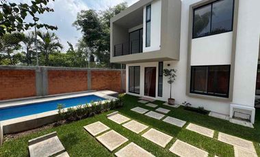 Estrena casa en condominio con alberca privada o compartida