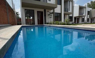 Estrena casa en condominio con alberca privada o compartida