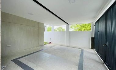 Modern  Two-Storey House for sale with 4 bedrooms near Korean Town