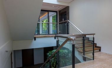 For Sale: House and Lot in Ayala Alabang Village