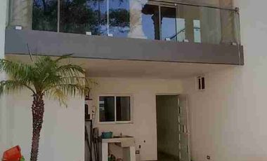 VENTA DE BONITA CASA EN LA COL ENCINOS A UNA CUADRA DE AV AMALIA SOLORZANO