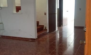 LOS REYITOS CASA EN RENTA