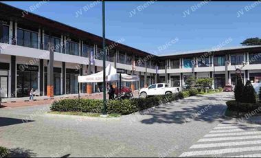 rento local comercial plaza Costa Brisa