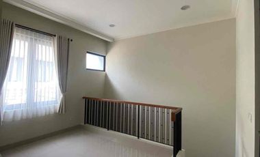 Dijual Rumah Siap Huni di Kota Wisata –FULL FURNISHED