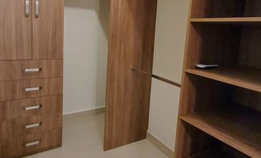 Casa en RENTA en Anáhuac Madeira