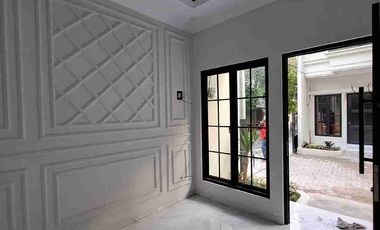 Dijual Rumah 2 Lantai 800 an Juta Di Warung  Sila  Jagakarsa