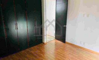 Rento casa de 2 habitaciones,  2.5 baños. Sala comedor y cocina independiente. Sala TV amplia.Estacionamiento 2.Área de lavado, jardín.