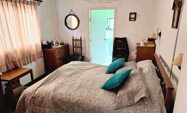 Se Vende Linda Casa Quinta de un piso, con amplio terreno, altura paradero 23, comuna de La Cruz, Región Valparaíso.