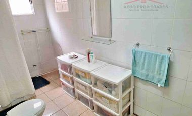 Se Vende Linda Casa Quinta de un piso, con amplio terreno, altura paradero 23, comuna de La Cruz, Región Valparaíso.