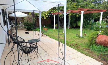 Se Vende Linda Casa Quinta de un piso, con amplio terreno, altura paradero 23, comuna de La Cruz, Región Valparaíso.