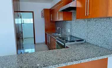 CASA EN RENTA EN COTO ANTARA SOLARES