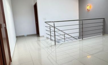 CASA EN RENTA EN COTO ANTARA SOLARES