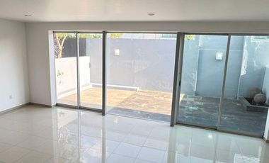 CASA EN RENTA EN COTO ANTARA SOLARES