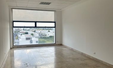 JURIQUILLA VALLE $ 7 850