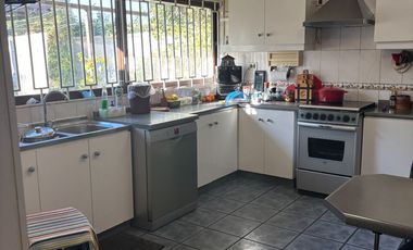 Casa 4 dormitorios y patio, en condominio, San pedro de la Paz, Concepción