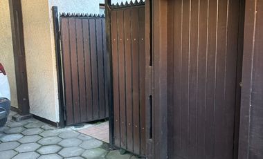 Casa 4 dormitorios y patio, en condominio, San pedro de la Paz, Concepción