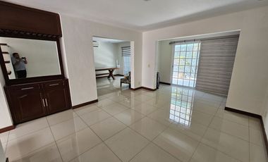 La Estancia Casa en Venta en Coto Privado a 2 Min de Costco