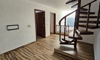 La Estancia Casa en Venta en Coto Privado a 2 Min de Costco