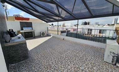 La Estancia Casa en Venta en Coto Privado a 2 Min de Costco