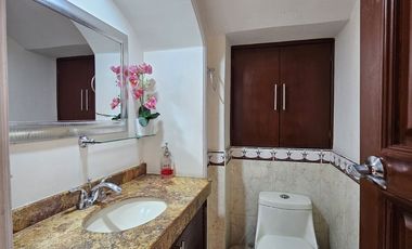 La Estancia Casa en Venta en Coto Privado a 2 Min de Costco