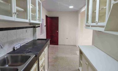 La Alborada 3a, alquiler casa 3 dormitorios. garaje pequeño