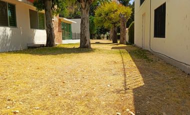 Casa en Venta con alberca de un sólo nivel