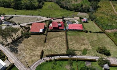 Se vende lote en condominio en Moniquirá Boyacá