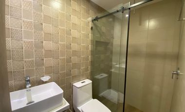 ¡Departamento de 2 dormitorios con terraza amplia!