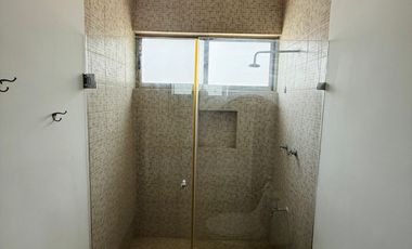 Casa en Venta de Una Planta en Esquina en Privada