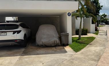 Casa en Venta de Una Planta en Esquina en Privada