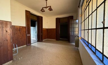 CASA CORTE ANTIGUA EN VENTA CENTRO DE TANDIL