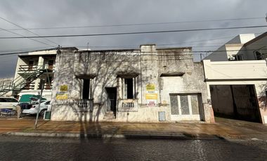 CASA CORTE ANTIGUA EN VENTA CENTRO DE TANDIL