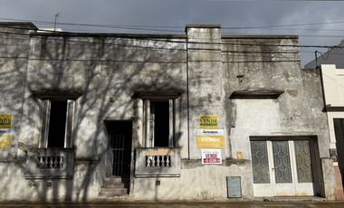 CASA CORTE ANTIGUA EN VENTA CENTRO DE TANDIL
